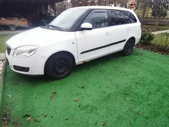 Predam skoda fabia 2 combi 1.4tdi vada motora - 2