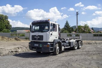 Man f 2000 - 2