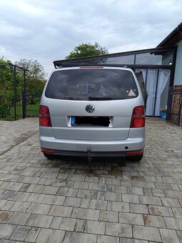 VW Touran 2.0 Tdi DSG - 2