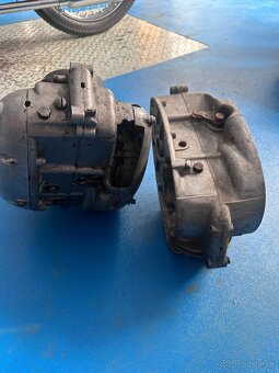 Motor ČZ 150c - 2