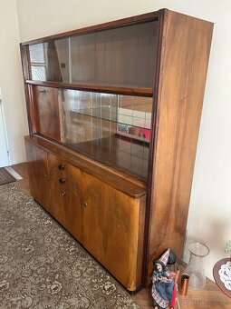 Darujem za odvoz túto skriňu - 2