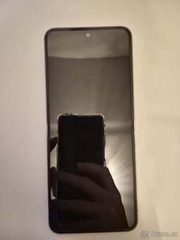 Samsung Z Flip 6 - 2