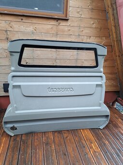 VW T6 Deliaca stena/priecka - 2