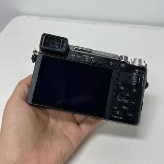 Panasonic GX9 -  výborný stav + prislusenstvo - 2