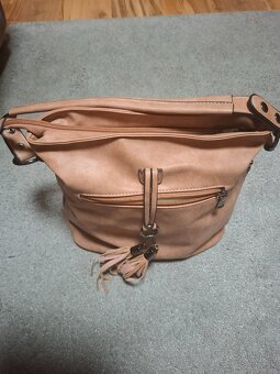 Predám peknú dámsku kabelku - 2