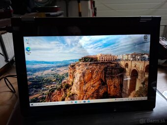 Lenovo Ideapad Yoga 11S - 2