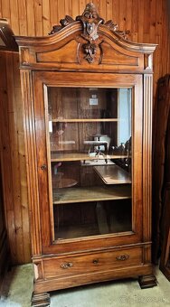 Starožitná vitrína, skriňa - 2