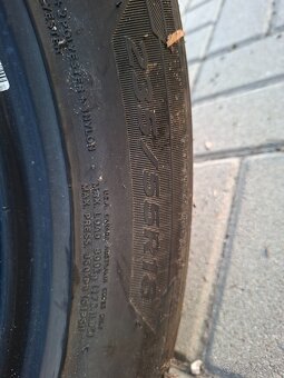 Letné pneumatiky 235/55 R18 - 2