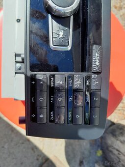 Radio mercedes A GLA CLA B - 2