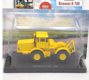 Kirovec K-700 1:43 - 2