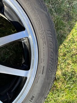 Alu disky Dezent 5x100r15 pneu 195/50r15 Škoda fabia 1 - 2