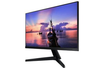 Monitor Samsung 24 - ako nový - 2