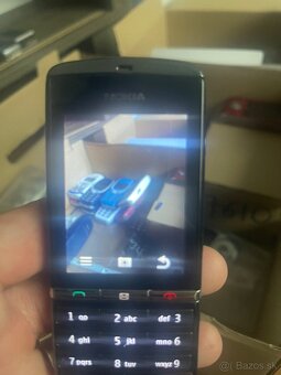 Nokia 300 ako nová. - 2