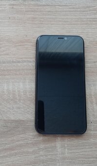 Predám iphone 11 - 2