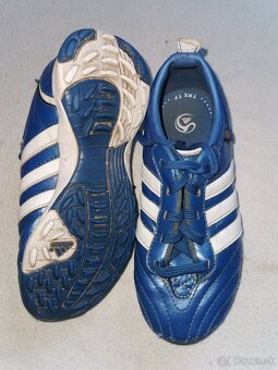 Turfy Adidas velkost 30 - 2