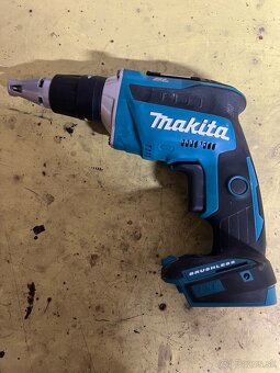 Makita DFS452 - 2