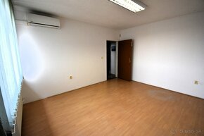Kancelársky priestor na prenájom, 14,91 m², Galanta - 2