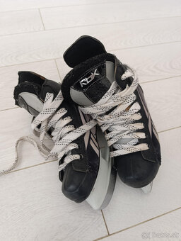 Korčule na ľad, v.32 RbK - 2