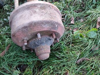 Náprava na vlečku - 2