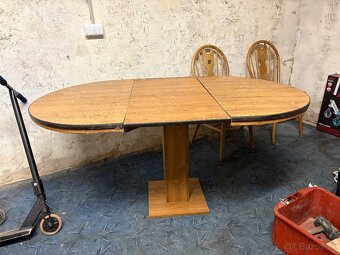 Rozťahovací jedálenský stol - 2