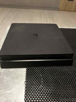 Prédam/vymením ps4 s volantom - 2