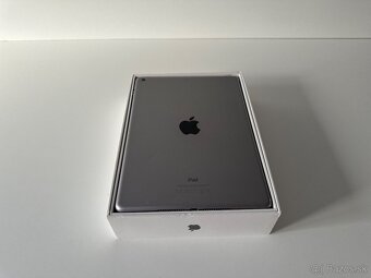 Predám Apple iPad 9,7" - 2