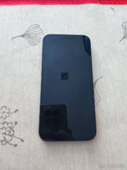 Apple IPhone 14 - cierny - 2