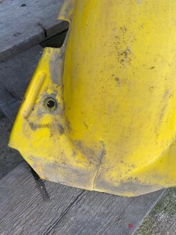 Predám zadný plast - 2