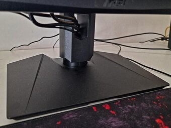 Predám MSI Optix MAG274R2 – 27", IPS, 165 Hz - 2
