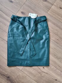 nová smaragdovozelená koženková sukňa Orsay veľ. 40 - 2