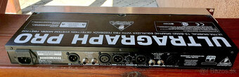 Behringer FBQ1502HD Ultragraph Pro EQ - 2