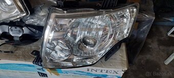 Mitsubishi pajero iv xenon - 2