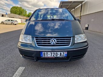 Predám Volkswagen Sharan 1.9 TDI 85 KW..7-miest,bez korozie - 2