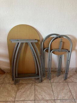 Stol a stoličky - 2