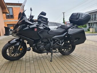 Honda NT 1100 DCT - 2