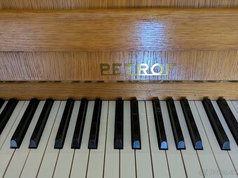 Klavir Petrof - 2