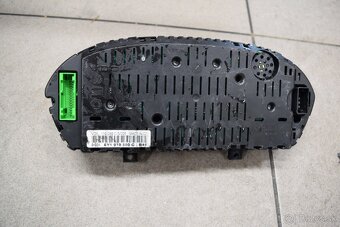 Budik skoda fabia 1 1.4 benzin 6y1919880c - 2