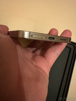 Samsung Galaxy S25 - 2