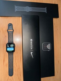 Apple Watch 6 44mm Nike edícia - 2