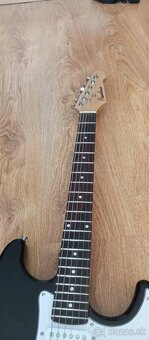 Predám elektrogitaru - 2