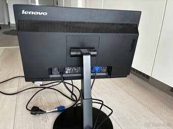 Lenovo ThinkVision monitor - 2