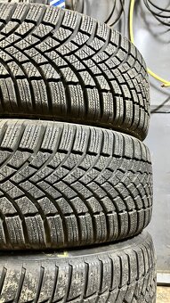 Pneu 205/50 r17 - 2