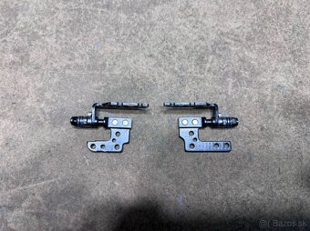 Predám použité pánty na notebook Dell 5520 - 2