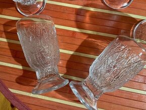 Dezertné poháre - lisované sklo - 2