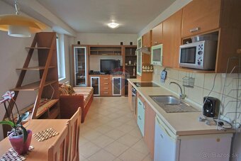 1,5 izbový byt na prenájom na Bakossovej ulici v Banskej Bys - 2