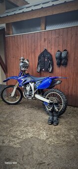 Motorka Yamaha YZF 250 - 2