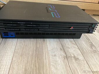 Playstation 2 - 2
