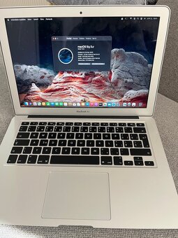 Macbook Air (2017) - 2
