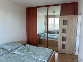 Prenájom veľký 2 izb.byt, ul. Hollého, balkón. - 2