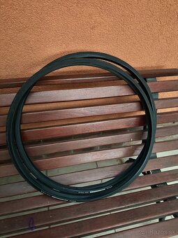 Plaste 700x28c maxxis cestne - 2